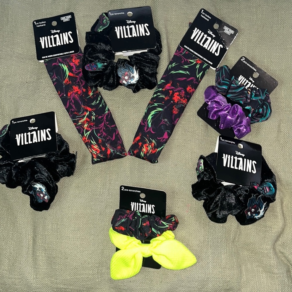 Disney Villains Hair accessories bundle of 7 NWT